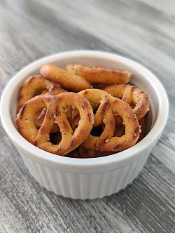 Garlic Ranch Pretzels